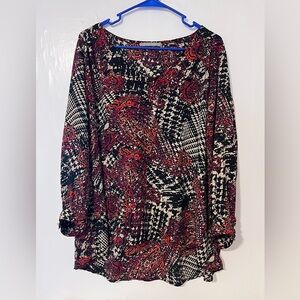 Valerie Steven’s top size Xlarge